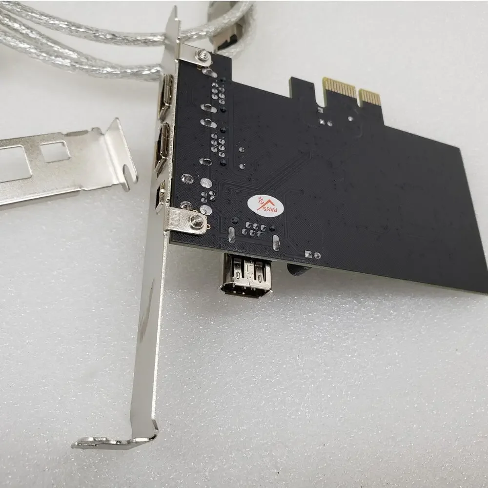 PCI Express FireWire 400 (IEEE 1394a) PCIe Expansion Card - VIA VT6307 Chipset